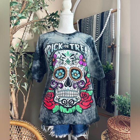 Tops - Day of the Dead Sugar Skull Trick or Treat Halloween Tie Dye T Shirt
